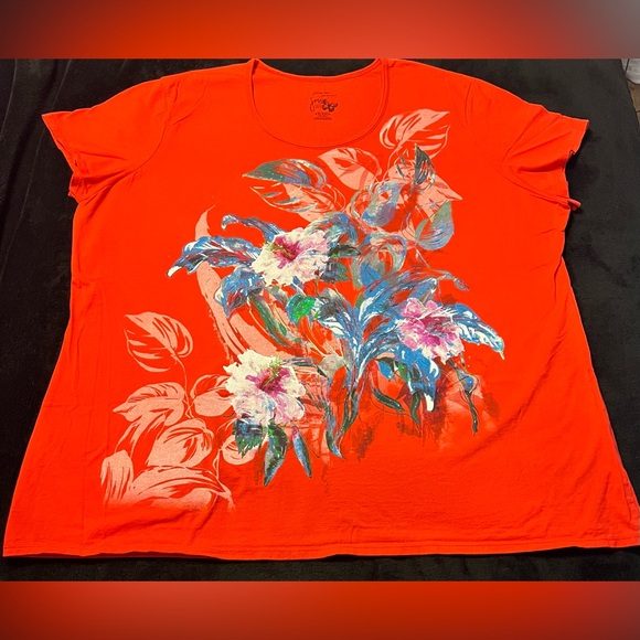 Just My Size Tops - EUC JMS Vibrant Red Floral Women's Top 4XL